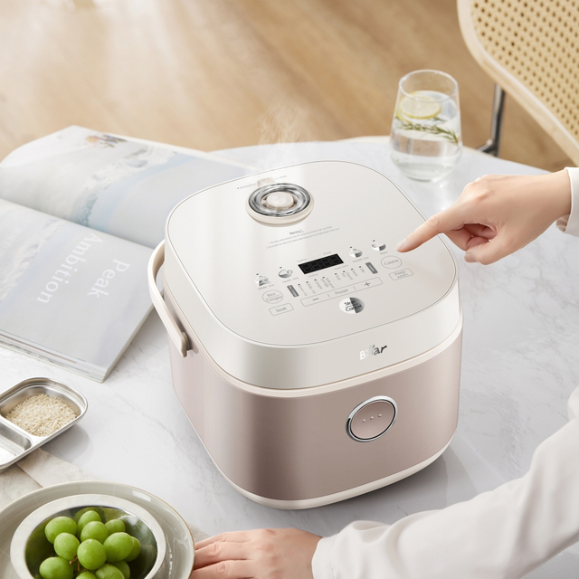 Bear kuchenka ryżowa z przenośnym uchwytem