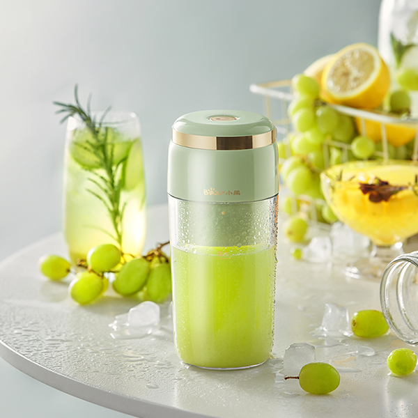 Bezprzewodowa przenośna sokowirówka