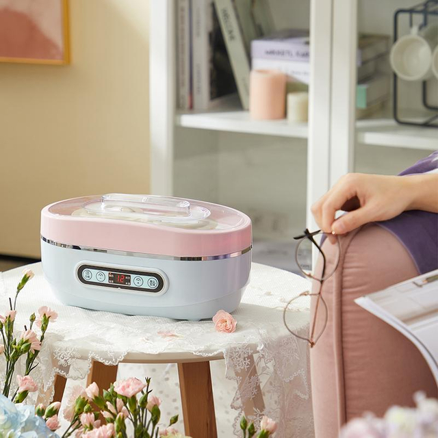 Ekspres do jogurtu z przenośnymi szklanymi słoikami