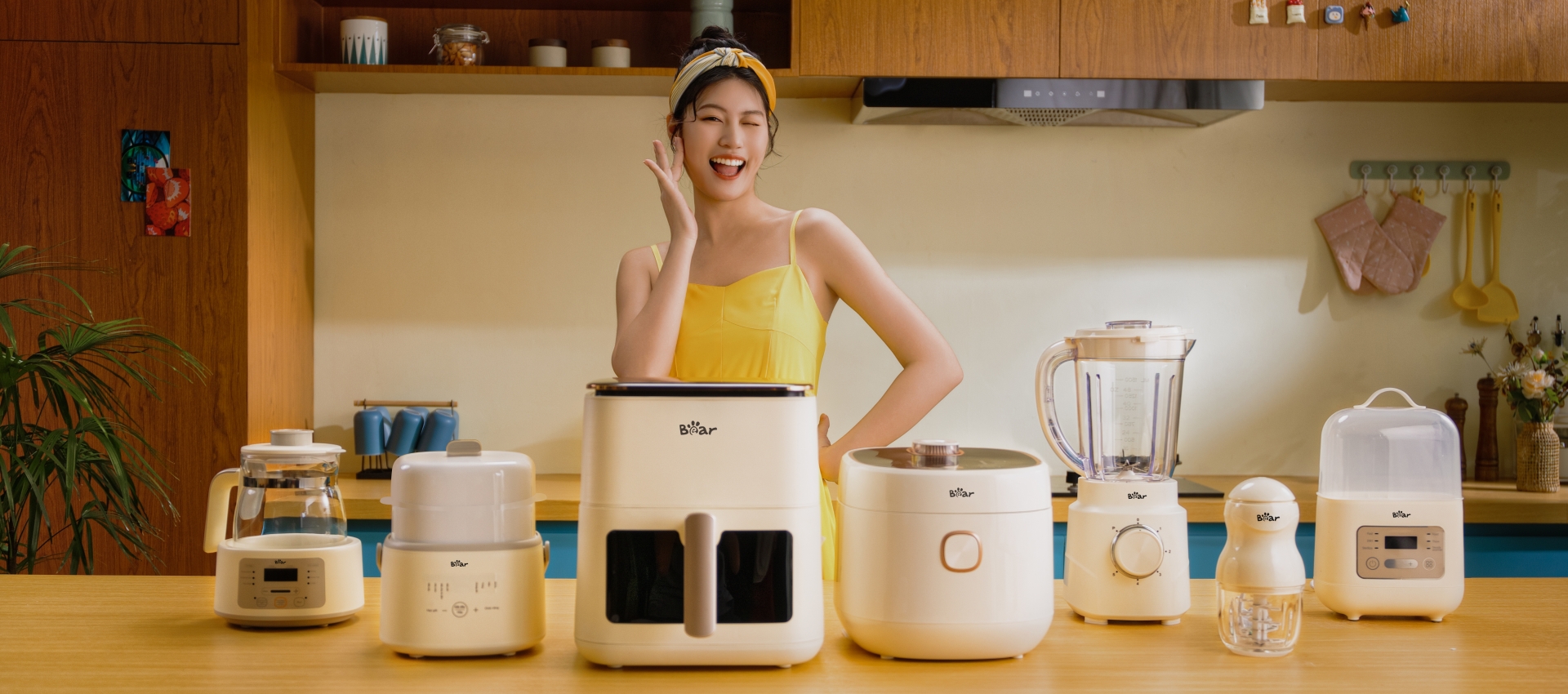 Znana marka małych urządzeń Bear oficjalnie wprowadza na rynek swój pierwszy telewizor TVC w Wietnamie